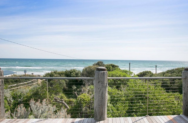 Anchor Beachfront | Pet Friendly on the Beach