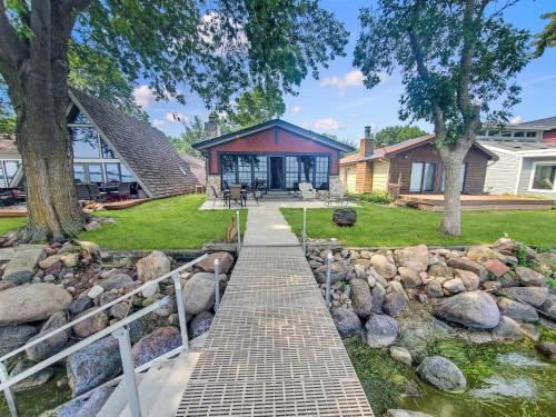 Anchors Away Cottage on Big Spirit Lake