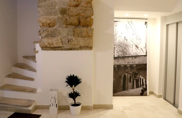 ANCIENT VILLAGE VIEW - Room 1