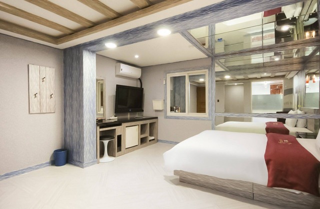 Andong Hotel Nine