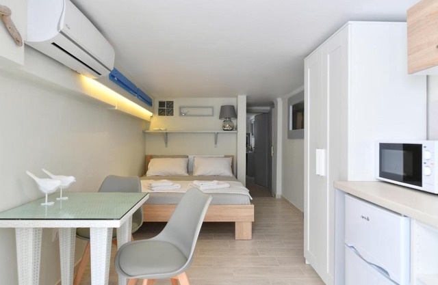 ANEMA1 Studio in the Heart of Naousa