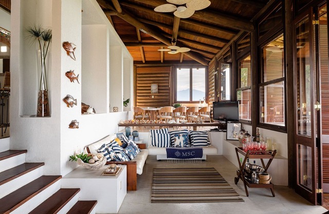 Ang014 - Beautiful 6 bedroom house with wide views in Angra