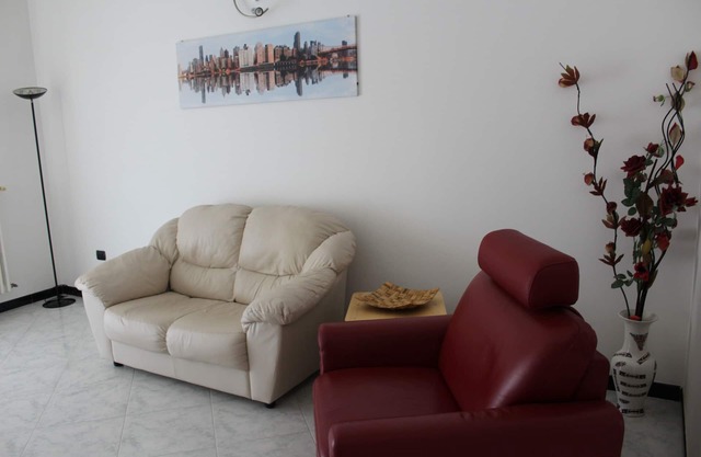 Angela house. Bright apartament in the center of Castellana Caves