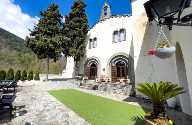 Angelats Hotel