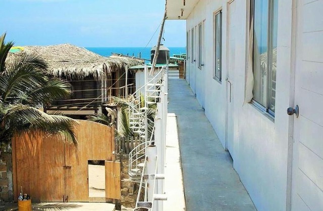 ANGELES DEL MAR