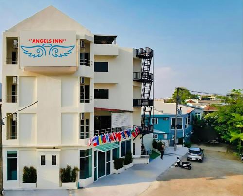 Angels "Inn"