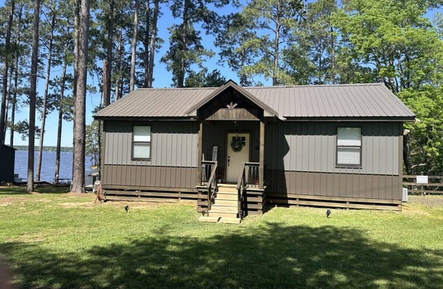 Angler Point Lake House Cottage