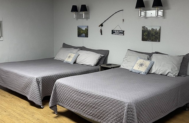 Angler’s Corner at Sam Rayburn Rm 2 of 2 Broaddus Tx Sleeps 5