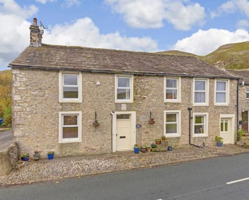 Anglers Cottage - Spacious Grade II Listed Cottage