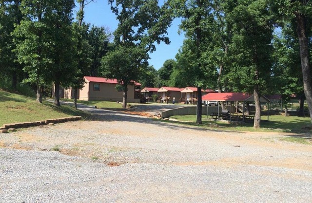 Anglers Hideaway Cabins