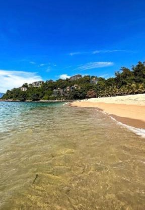 Angra Super Luxo
