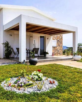 Anna Maria's Maisonette II