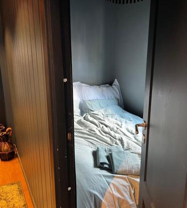 Anna's Apartment, Tromsdalen