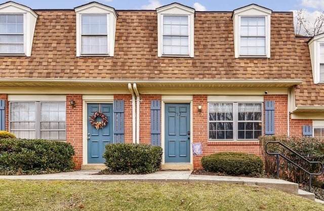 Annapolis Blue and Gold Haven