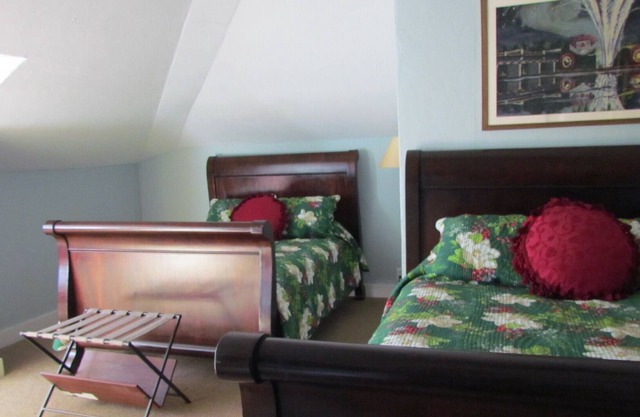 Annelle's Attic at Steel Magnolia House