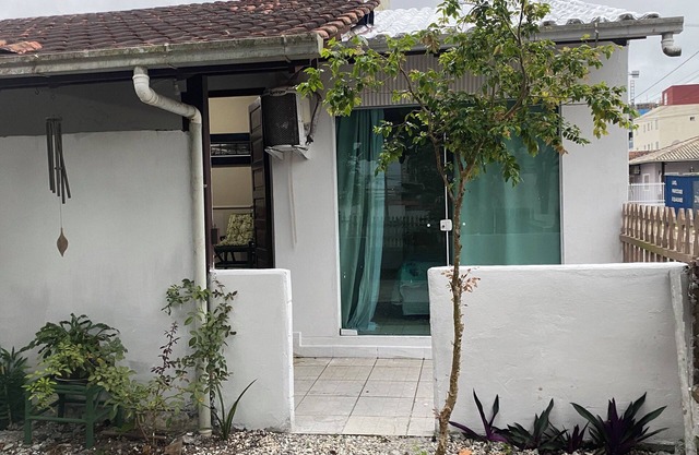 Annex 250 meters from the sea.