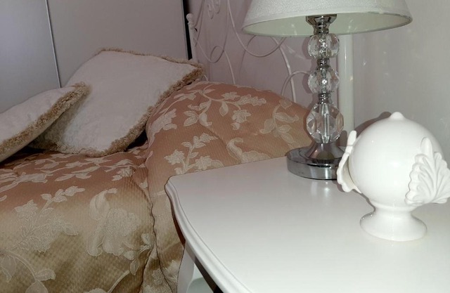 Anthea Boutique Rooms Felline
