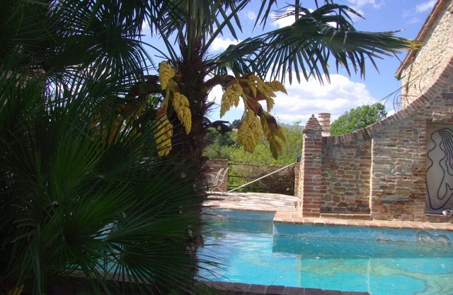 Antico Borgo Le Torricelle, medieval settlement with mosaic-pool, 8 (6+2)