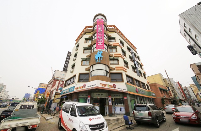 Anyang Donkey Hotel