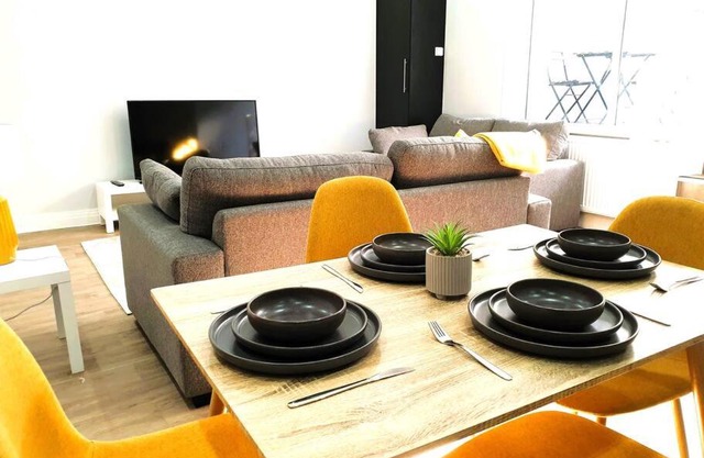 AO Home Lettings - No. 2 Kingshead Apartments