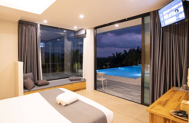 Ao Luek Panoramic Pool Villa