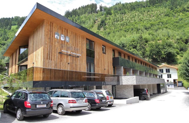 Apartment in Neukirchen near Ski Lift