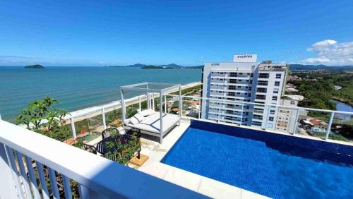 Ap Luxo Vista mar Latitude 26