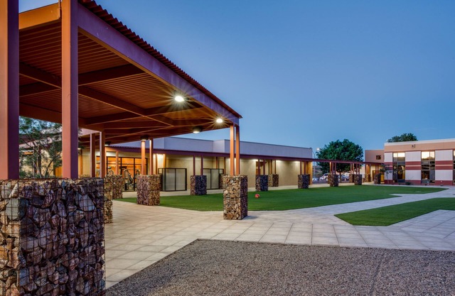 Apache Gold Resort Hotel