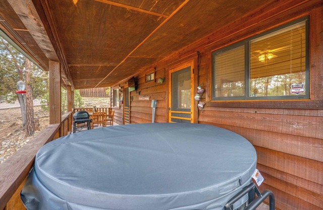 Apache Ridge - Serene Upper Canyon, Great Views, Private Hot Tub