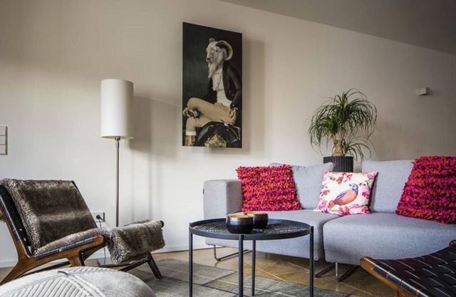 Apartment 5 - mansard - Loblocher yard