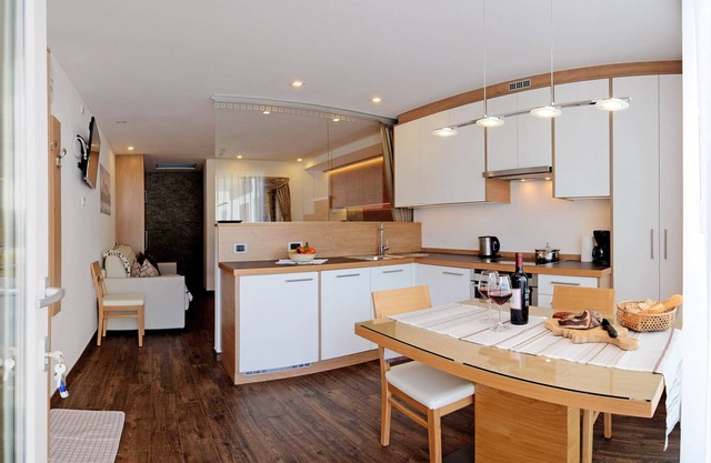 Apartments Mujnei 119A
