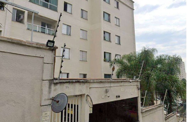 Apart. 1.3 km from the Stadium and 3 km from São Paulo-Morumbi Station,