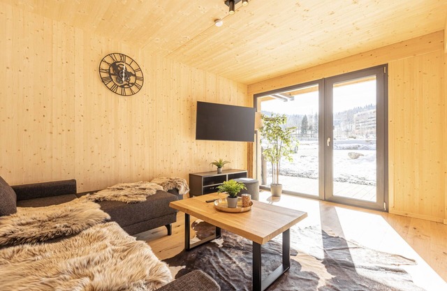 Apartment # 1a with sauna & pool