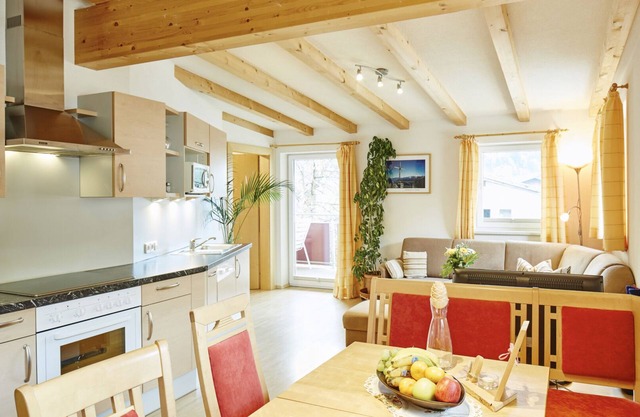 Apart Bergkristall 70m² with a beautiful sunny balcony for 2-7 people