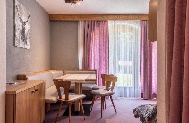 Apartment "Ferienparadies Sabina Euringer" in the nature reserve directly on the Alpe di Siusi