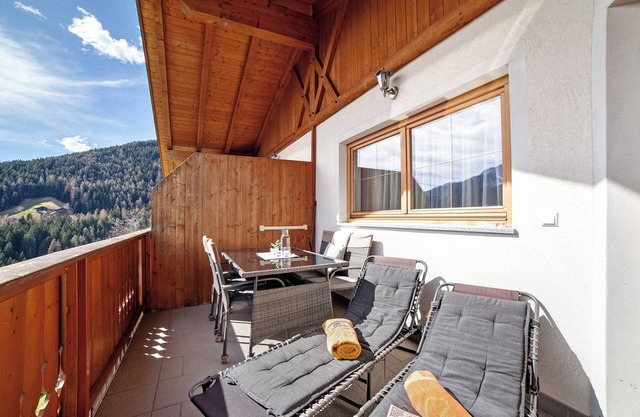 Apartment 'Zeppenhof' with Mountain View, Private Terrace and Wi-Fi