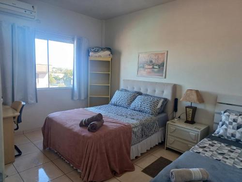 Apart próximo a Unimed, Catedral e HSA de 2 quartos com 2 AR, mini-Academia e garagem no Centro-sul