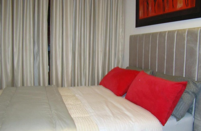 Aparta Suite 207