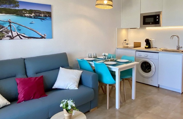 Apartamento Reformado al Lado de la Playa con Piscina