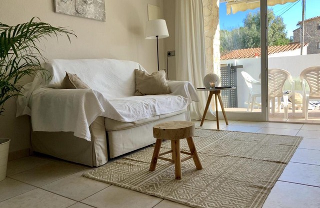 Apartament Neàpolis 2