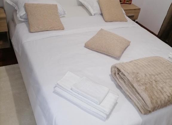 Apartament Rozelor