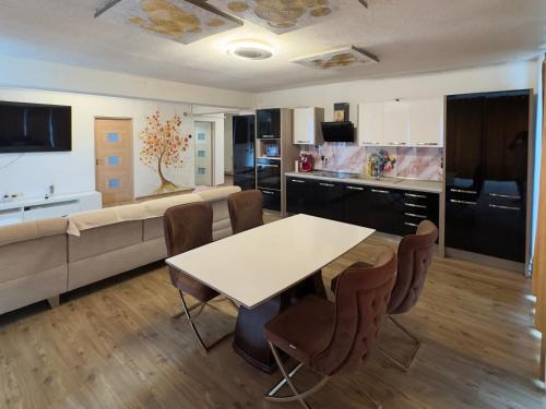 Apartament RYO