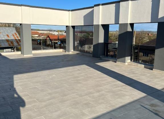Apartament stil Penthouse Coloana Infinitului