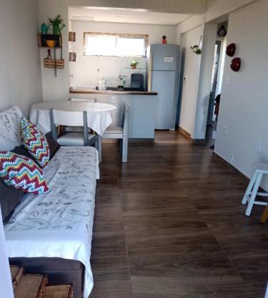 Apartamento a uma quadra da praia