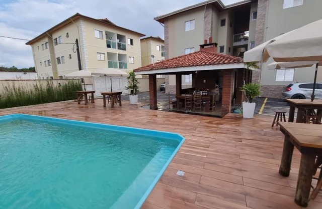 Apartamento aconchegante com piscina - Praia Grande