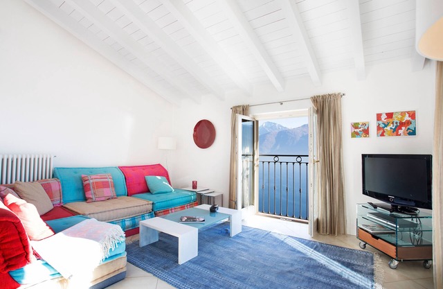 Apartamento Belvedere in Menaggio with pool and garden by Italian Apartments.