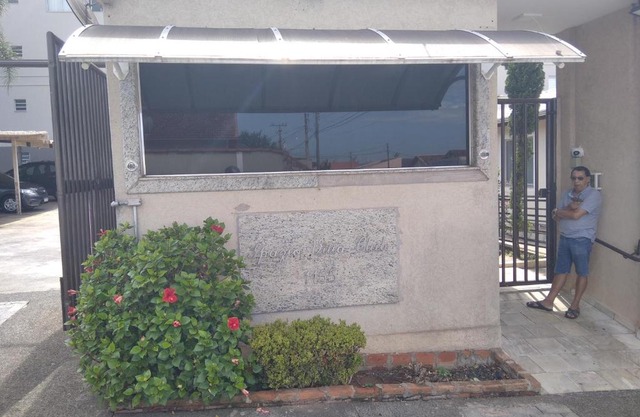 Apartamento bem localizado