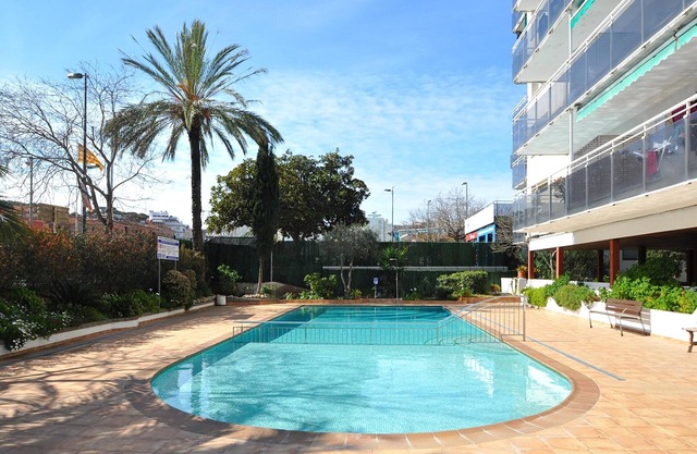 Apartamento Blau Mar piscina, 100 m hasta el centro, Wifi , 500 m hasta la playa