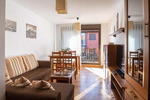 Apartamento Brisa de Cantábrico-piscina y parking