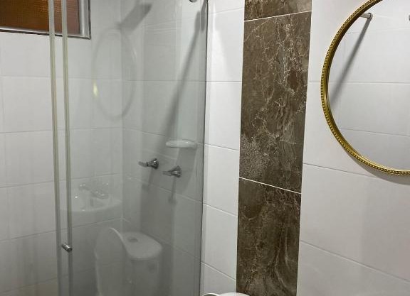 Apartamento central en zona comercial